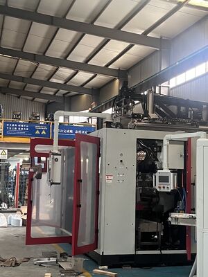 Mould Clamping Force Extrusion Molding Machine Featuring Touch Screen for Automated Production Efficiency